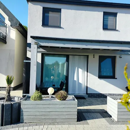 Na Skraju Lasu Przewloka (Pomerania)